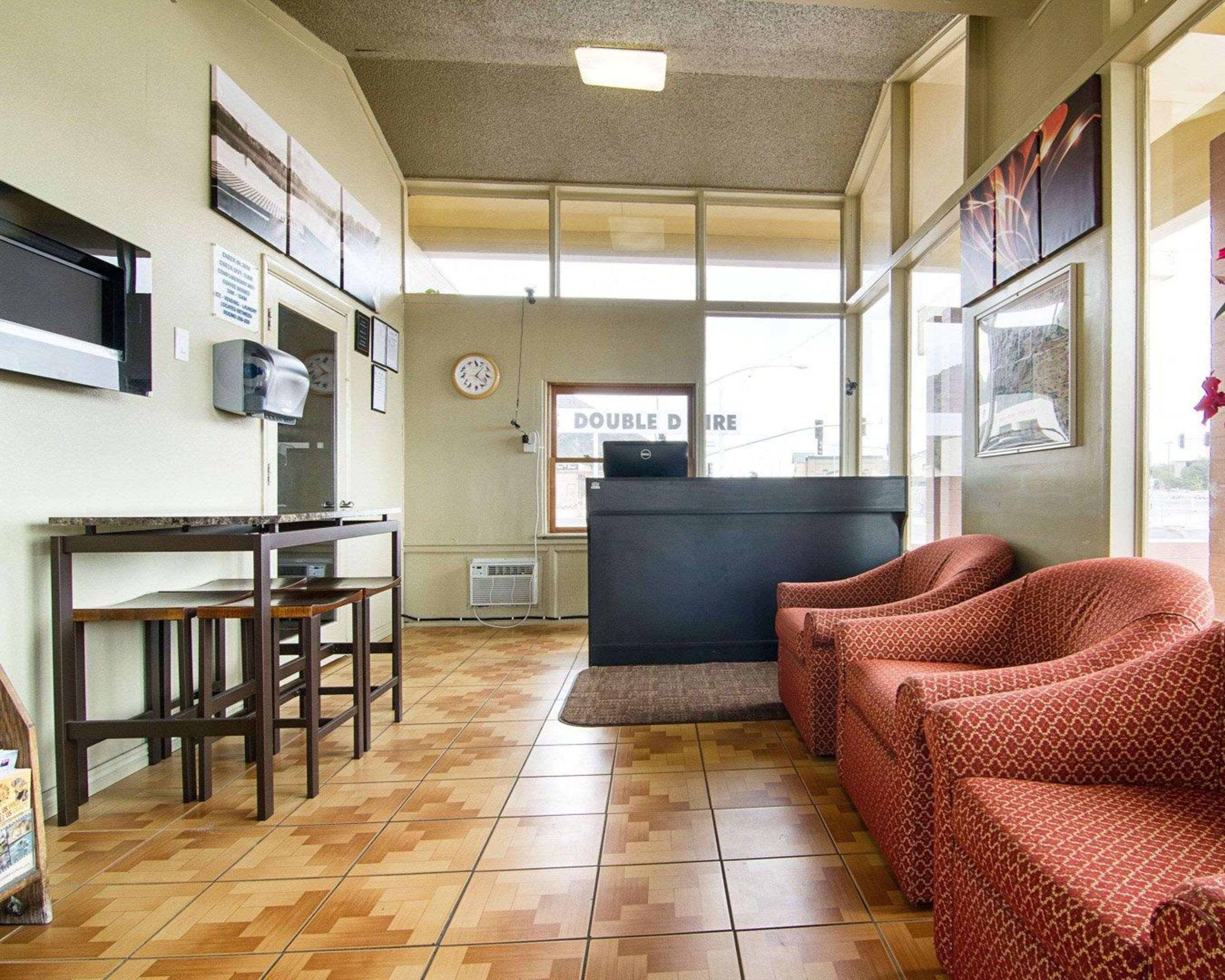 Rodeway Inn Flagstaff East Route 66 Exteriör bild